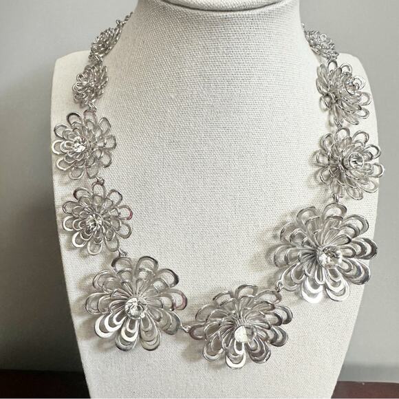 Kate Spade Silver Necklace Oops A Daisy Flower Rhinestone Statement Jewelry - Picture 2 of 10